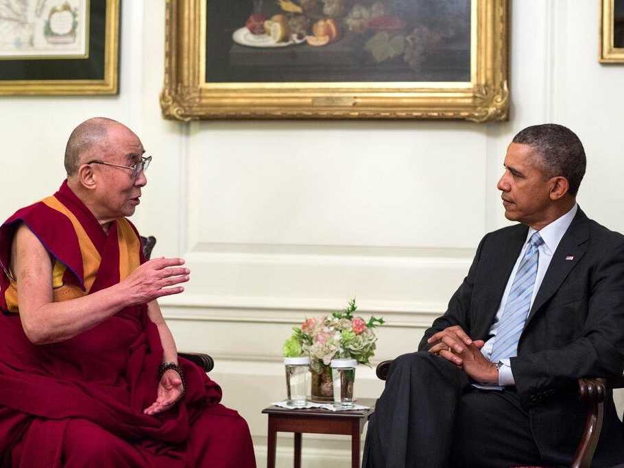 heres-a-photo-of-obama-meeting-with-the-dalai-lama