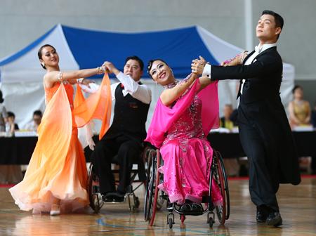 disabled_people_dance