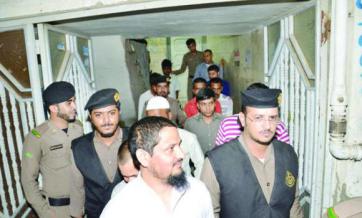 arrested-illigal-residemce