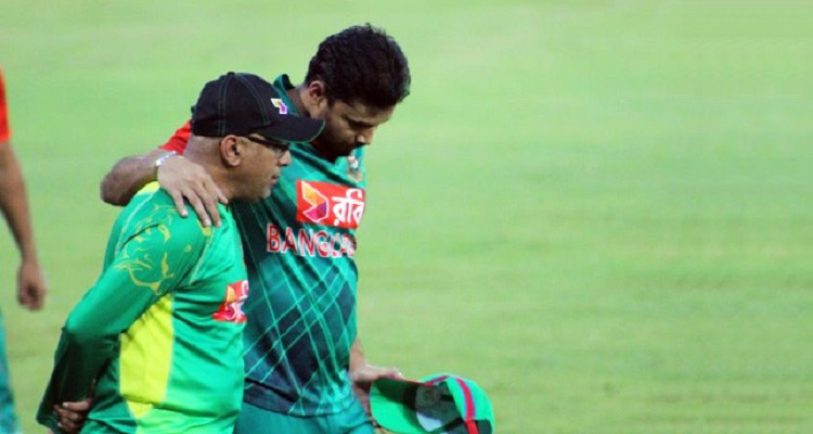 mashrafe-with-coach
