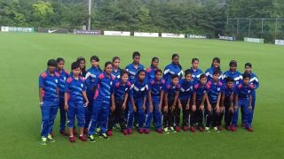 women-football-team