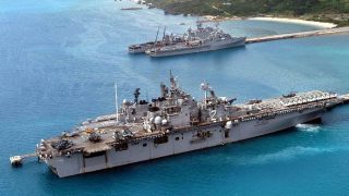 US-Navy-ships-okinawa