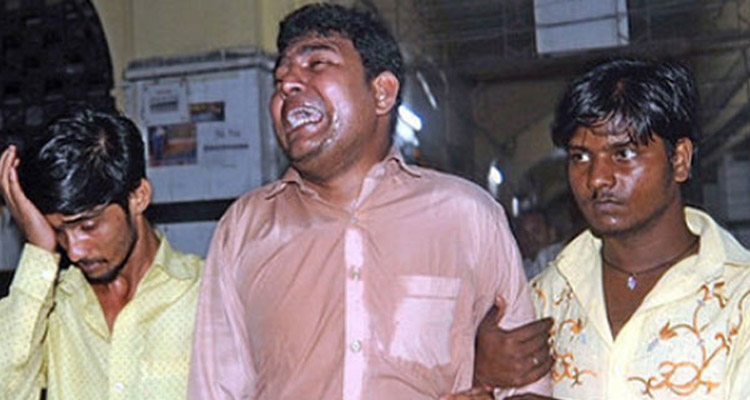 নিহতদের স্বজনদের আহাজারি