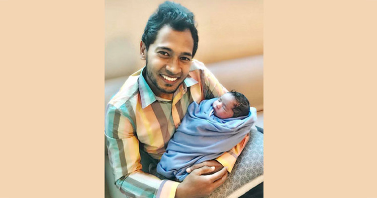 mushfiqur-with-son