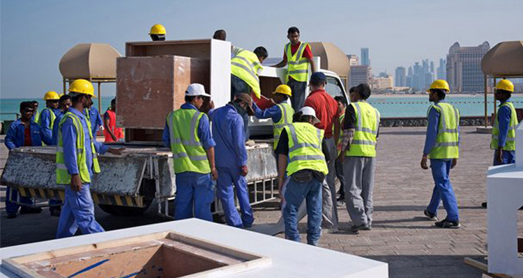 qatar-worker