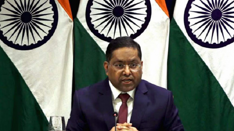 শেখ হাসিনা ভারতে আছেন থাকবেন