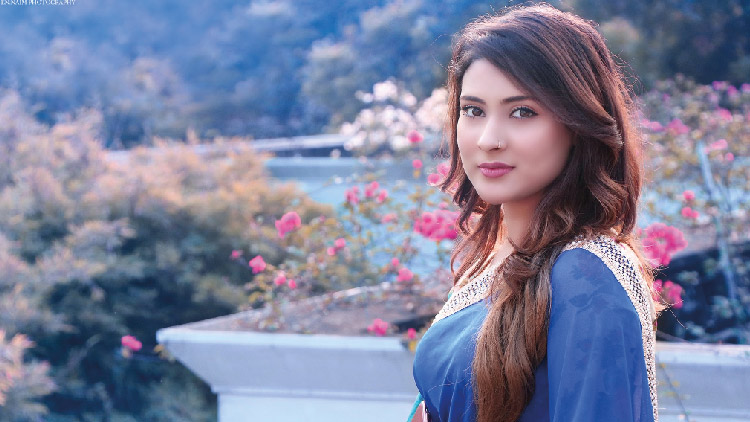 নতুন ওয়েব ফিল্মে মেহজাবীন