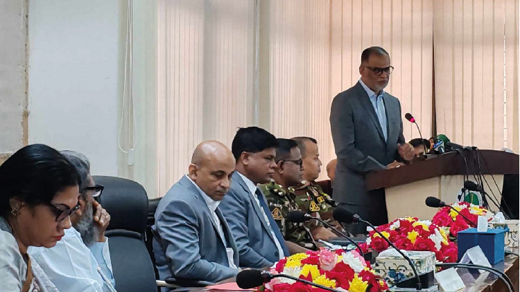 'ক্ষুদ্র মজুদদাররা পাট শিল্পকে অনিশ্চয়তার মধ্যে নিয়ে যাচ্ছেন'