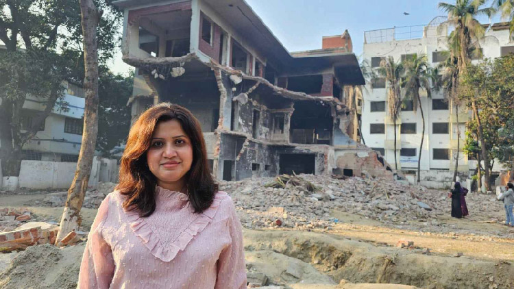 মধ্যরাতে বাড়ি ঘেরাওয়ের স্মৃতি সামনে আনলেন ন্যান্সি