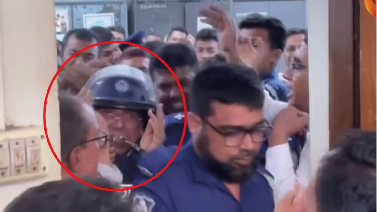 আদালত প্রাঙ্গণে সাবেক আইনমন্ত্রী আনিসুল হককে চড়-থাপ্পড়