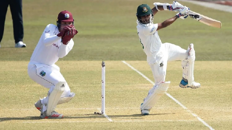 মিরাজ ও তাইজুল জুটিতে একশ ছাড়ালো বাংলাদেশের লিড 