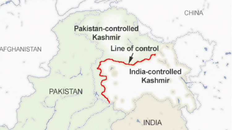 ভারতীয় সেনাদের সঙ্গে পাকিস্তানি স্থলবাহিনীর সংঘর্ষ চলছে
