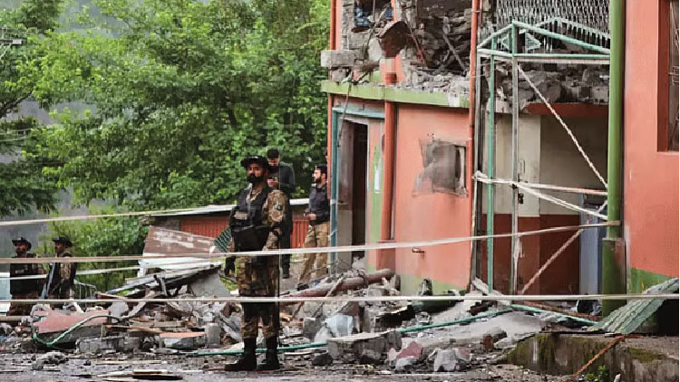 পাকিস্তানের ৬ শহরে ভারতের ক্ষেপণাস্ত্র হামলা, যুদ্ধ শুরু