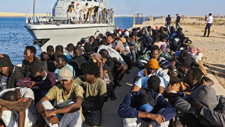 অবৈধভাবে অবস্থানরত বাংলাদেশিদের ফেরত পাঠাতে চায় ইতালি