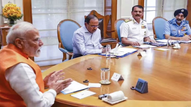 ভারত-পাকিস্তান উত্তেজনায় ইউরোপ সফর স্থগিত করলেন মোদি