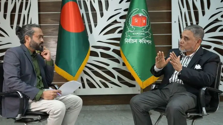 ‘আইনশৃঙ্খলা চ্যালেঞ্জিং হলেও নির্বাচন সম্ভব’ – সিইসি