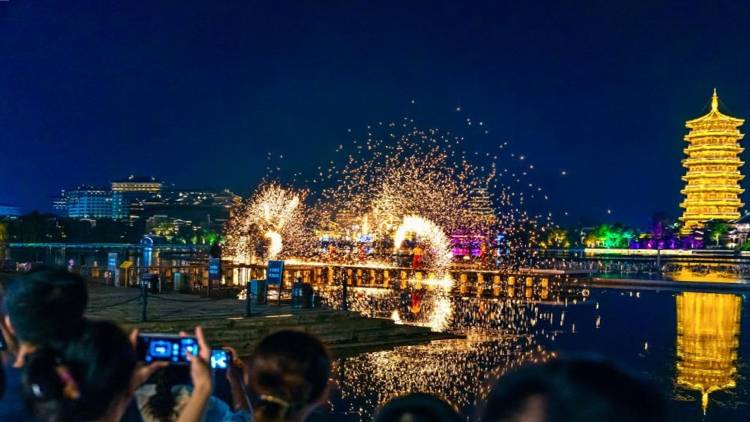 রাতের পর্যটন