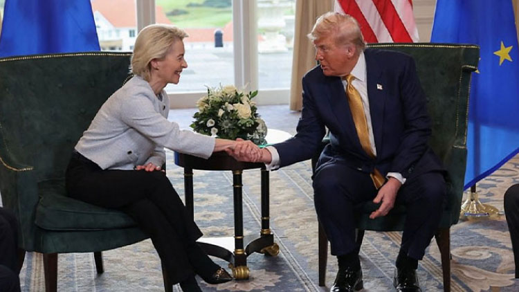 বাণিজ্য চুক্তি নিয়ে সমঝোতায় পৌঁছেছে যুক্তরাষ্ট্র ও ইউরোপীয় ইউনিয়ন