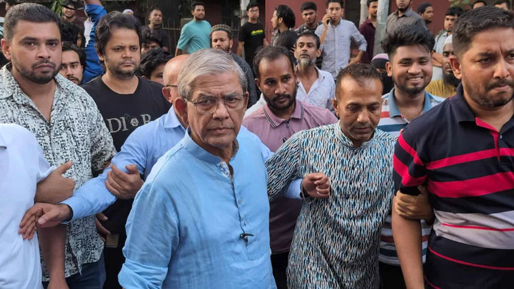 আহতদের দেখতে জাতীয় বার্ন ইনস্টিটিউটে মির্জা ফখরুল