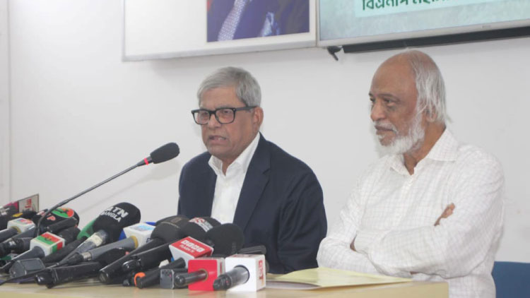 রাজনীতি ও গণতন্ত্র উত্তরণে সতর্কতার সঙ্গে পথ হাঁটছে বিএনপি: মির্জা ফখরুল