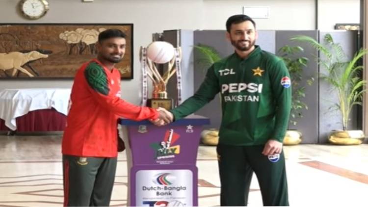 টি-টুয়েন্টি সিরিজের ট্রফি উন্মোচন