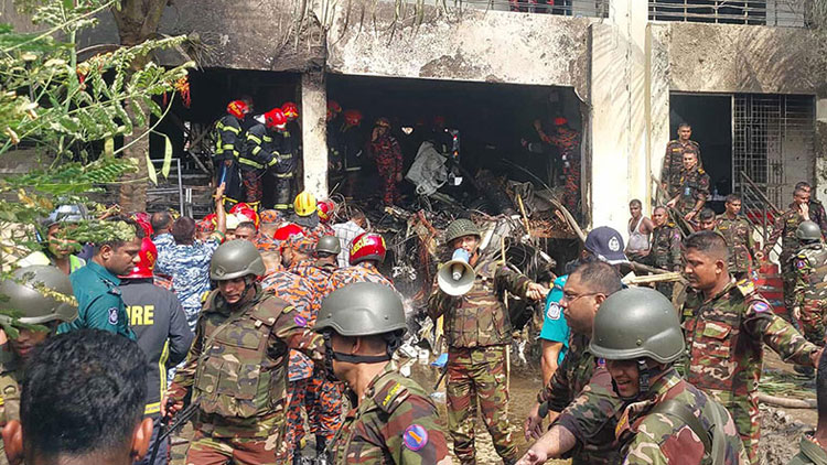 ক্লাস শেষে ভবনে চলছিল কোচিং, ভেতরে ছিল ১০০ থেকে ১৫০ শিক্ষার্থী