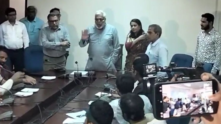 dviser-Student-Meeting