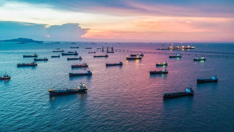 ইরানের জাহাজ নেটওয়ার্কের ওপর ট্রাম্পের নিষেধাজ্ঞা