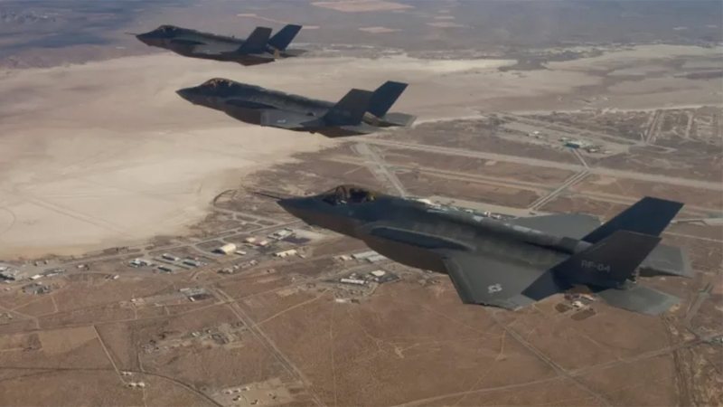 ভেনেজুয়েলায় হামলার প্রস্তুতি যুক্তরাষ্ট্রের, এফ-৩৫ মোতায়েন