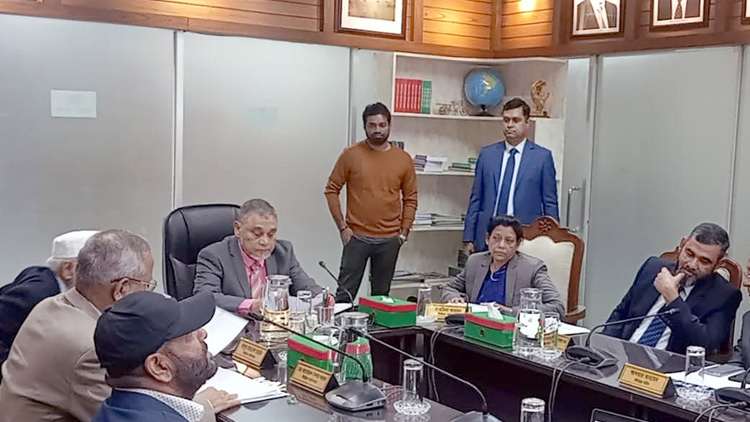 নির্বাচনের তফসিল, গণভোট, প্রস্তুতি নিয়ে ইসির বৈঠক শুরু