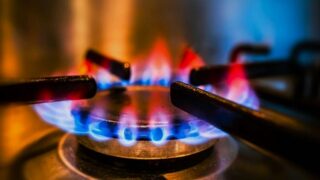 Gas