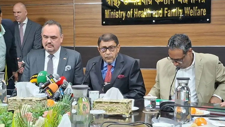 আসছে ৬০৪ কোটি টাকার টিকা, আতঙ্কিত না হবার আহ্বান স্বাস্থ্যমন্ত্রীর