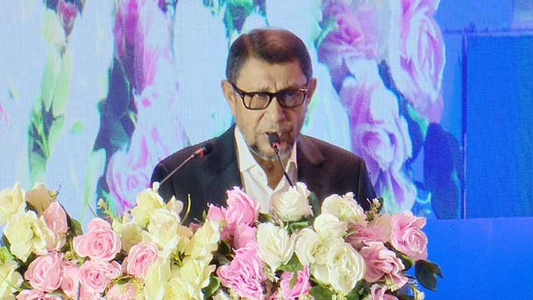 চিকিৎসায় বিদেশনির্ভরতা কমাতে হবে: স্বাস্থ্যমন্ত্রী