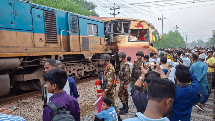 cumilla-train-accident