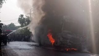 jashore-bus-fire