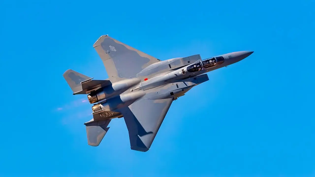 F 15 E 2