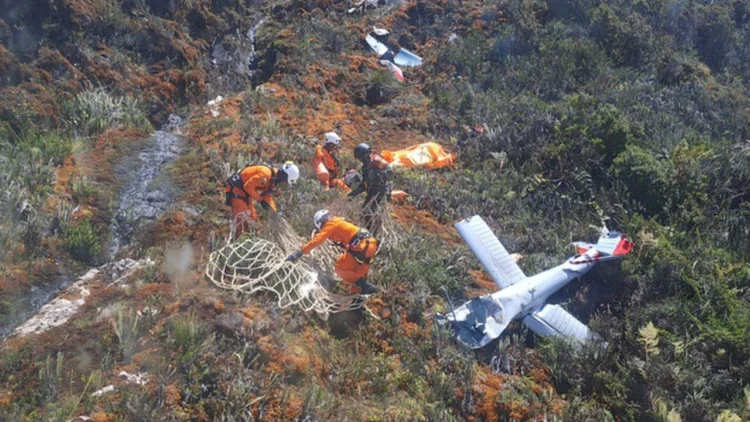 ইন্দোনেশিয়ায় হেলিকপ্টার বিধ্বস্ত হয়ে সব আরোহী নিহত
