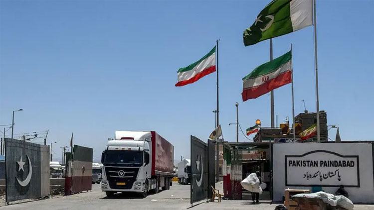 ইরানের জন্য 'ট্রেড করিডর' খুলে দেয়ার ঘোষণা পাকিস্তানের