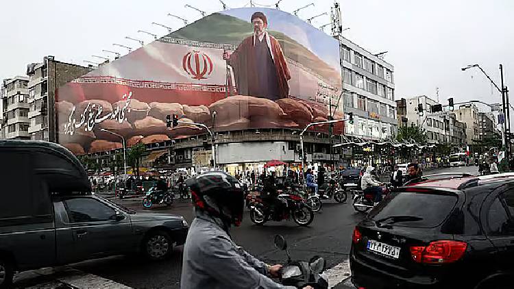 Khameni-Tehran