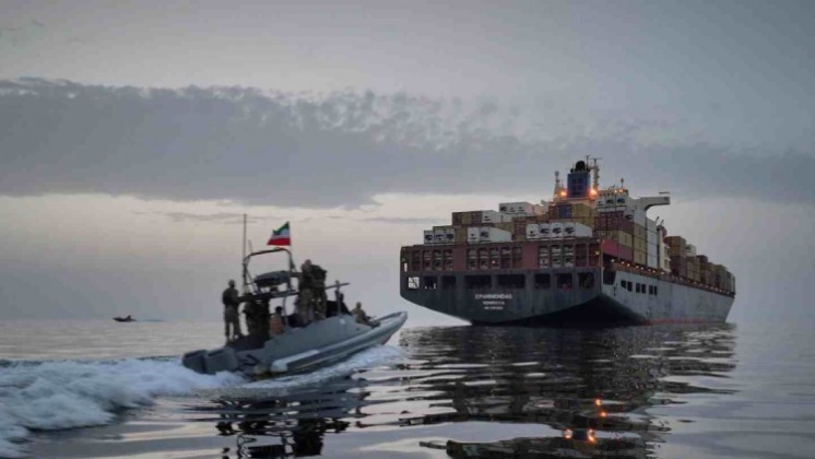 hormuz-ship