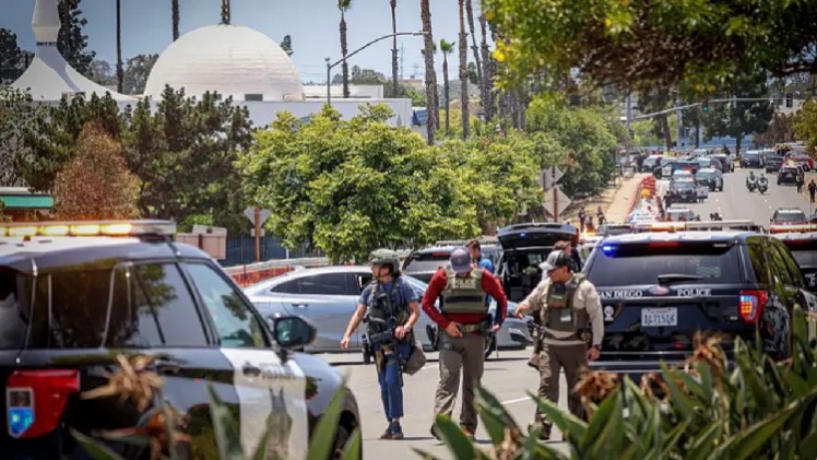 usa-mosjid-attacked