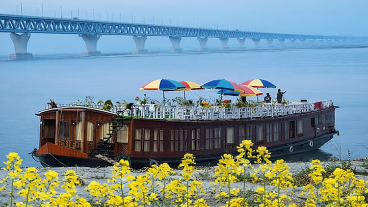 Padma Boat House